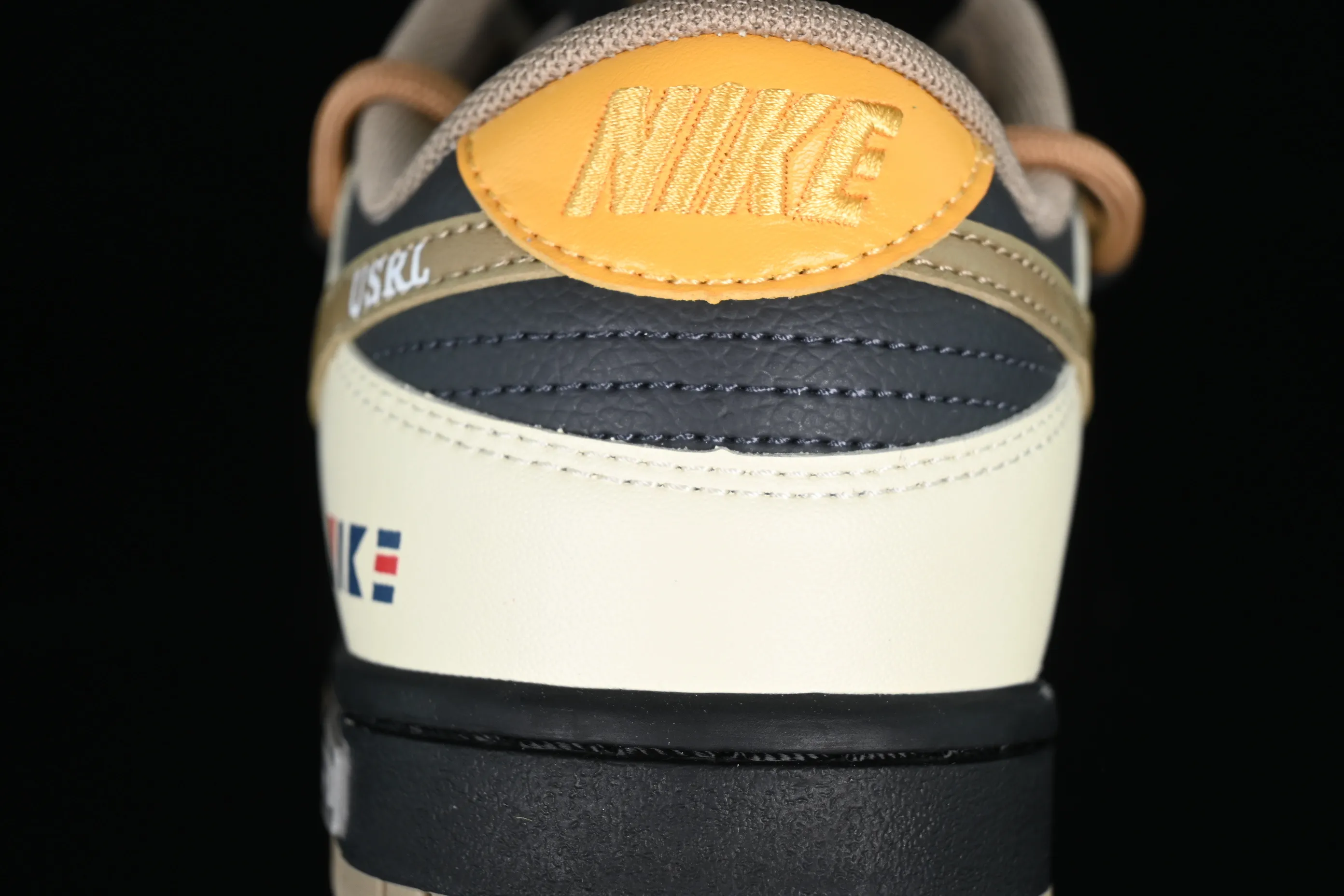 All Categories Nk SB Dunk Series Nk SB Dunk Low Low-top sneakers Nk Dunk Low Panda Prank-Retro Street Red Blue Brown Medieval Star SB strap low-top casual sneakers DJ6188-200